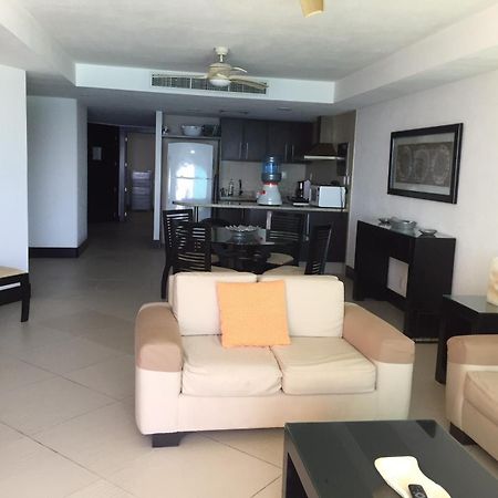 Bay View Grand Marina 1605 Sur Apartment Ixtapa  Exterior photo